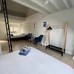 Coolhuys 84